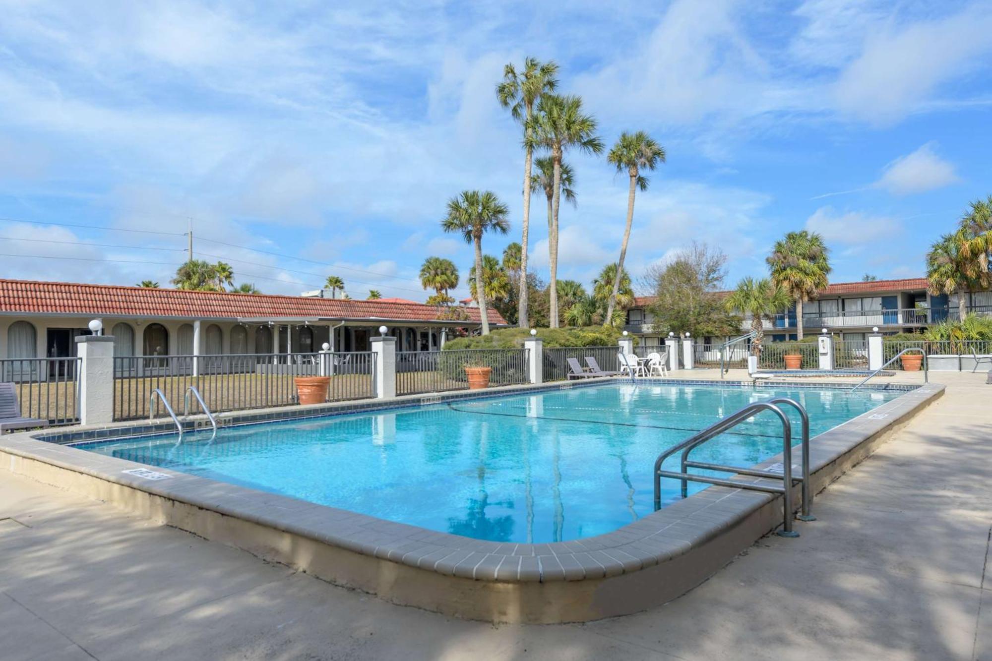 Motel 6-Spring Hill, FL - Weeki Wachee Exterior foto