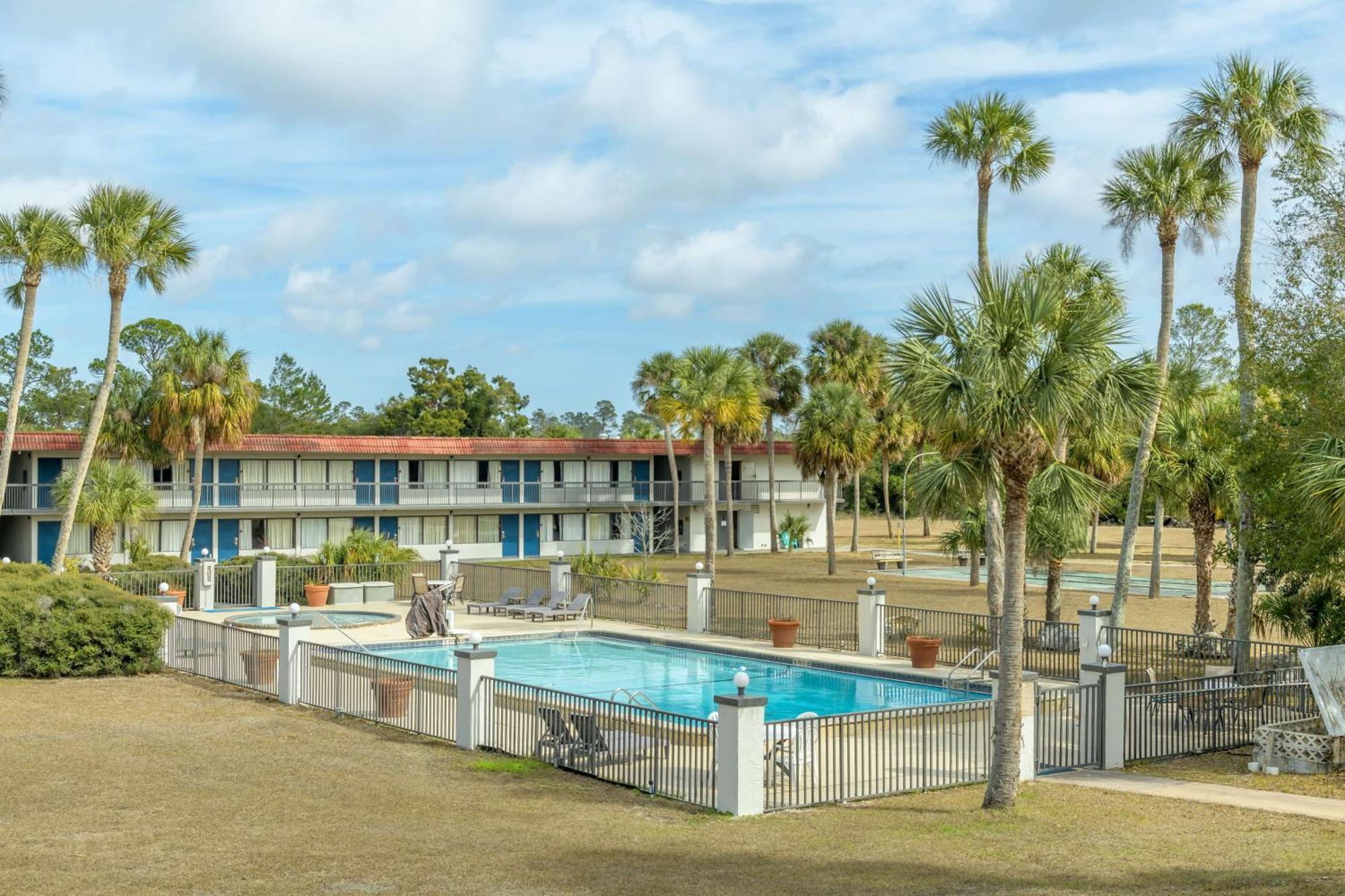 Motel 6-Spring Hill, FL - Weeki Wachee Exterior foto