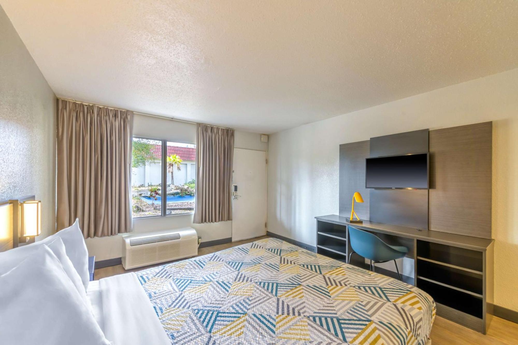Motel 6-Spring Hill, FL - Weeki Wachee Exterior foto