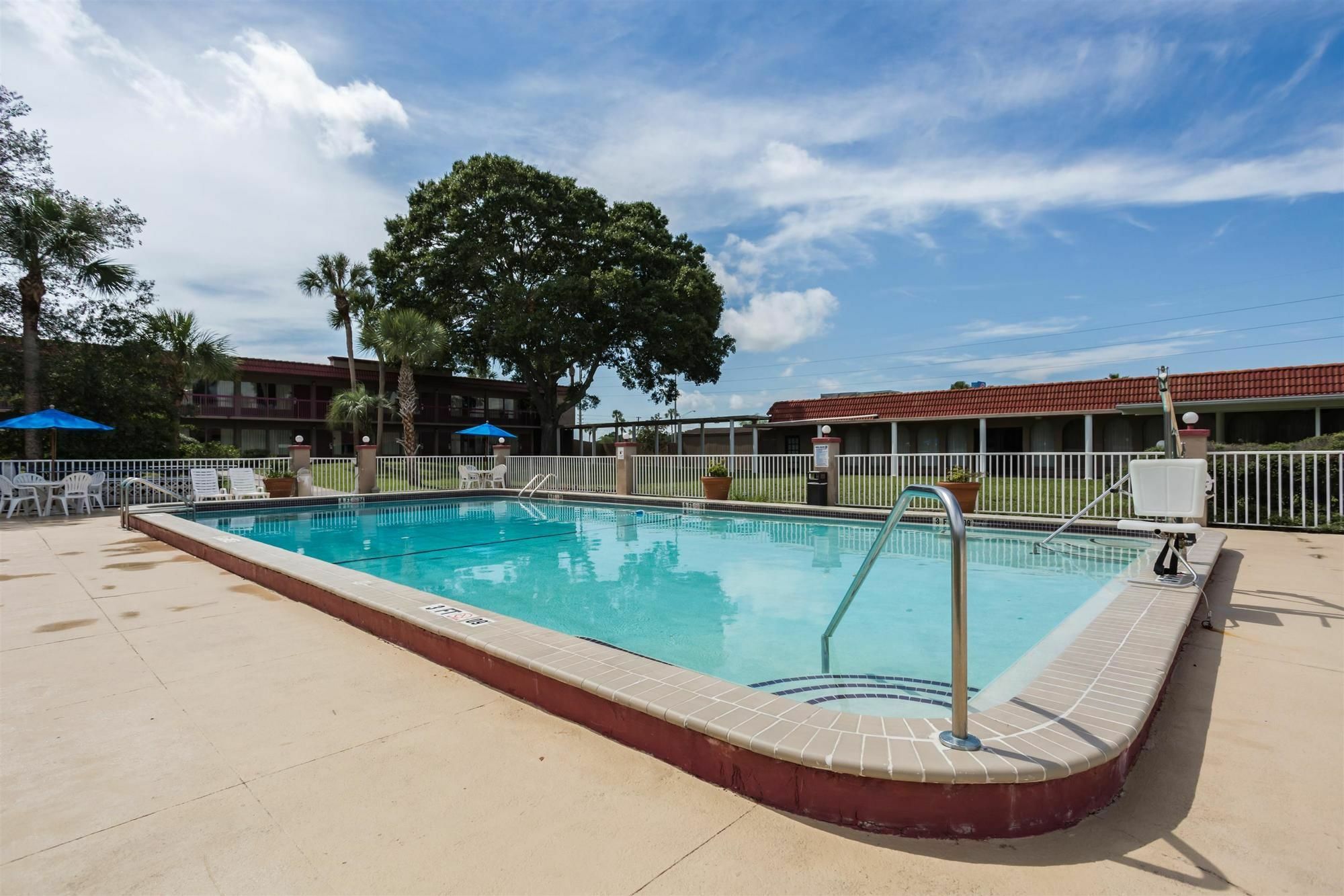 Motel 6-Spring Hill, FL - Weeki Wachee Exterior foto